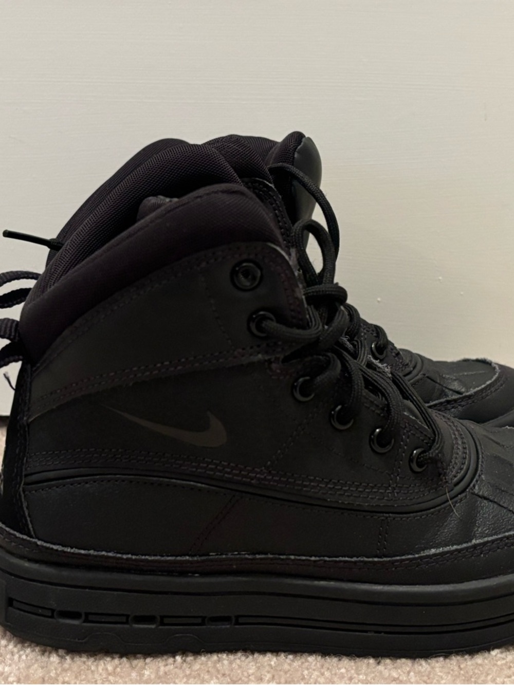 Nike Kids Black High-Top Hiking Boots